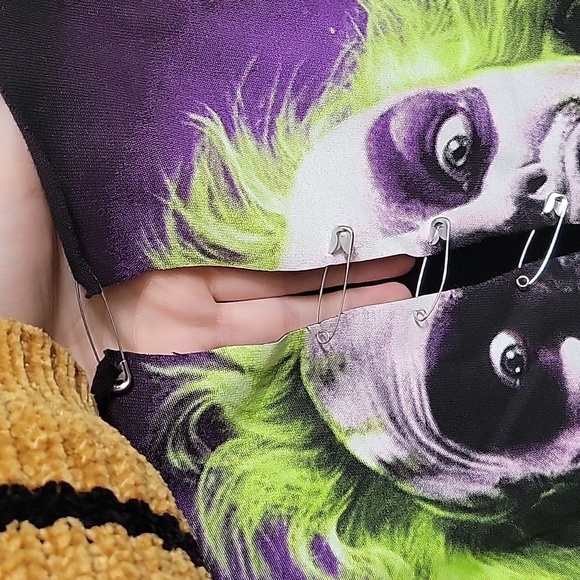 DIY Safety Pin Cropped Beetlejuice Graphic Tee, XL Oversized - Picture 2 of 5